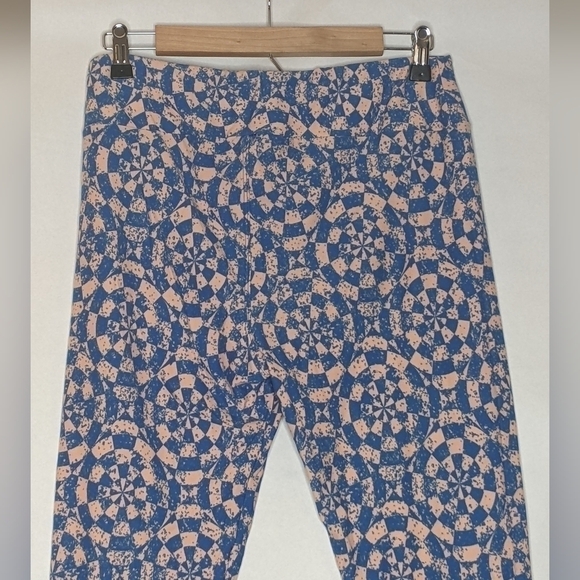 LuLaRoe Tall & Curvy Leggings Pink Blue Circles Geometric Rare Unicorn Soft Easy - Picture 5 of 7